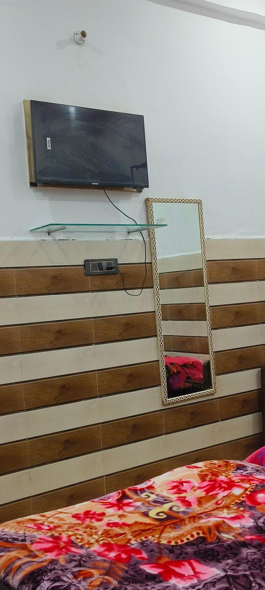 K.D.Dham Near Prem Mandir1 Hotel Vrindāvan Екстериор снимка