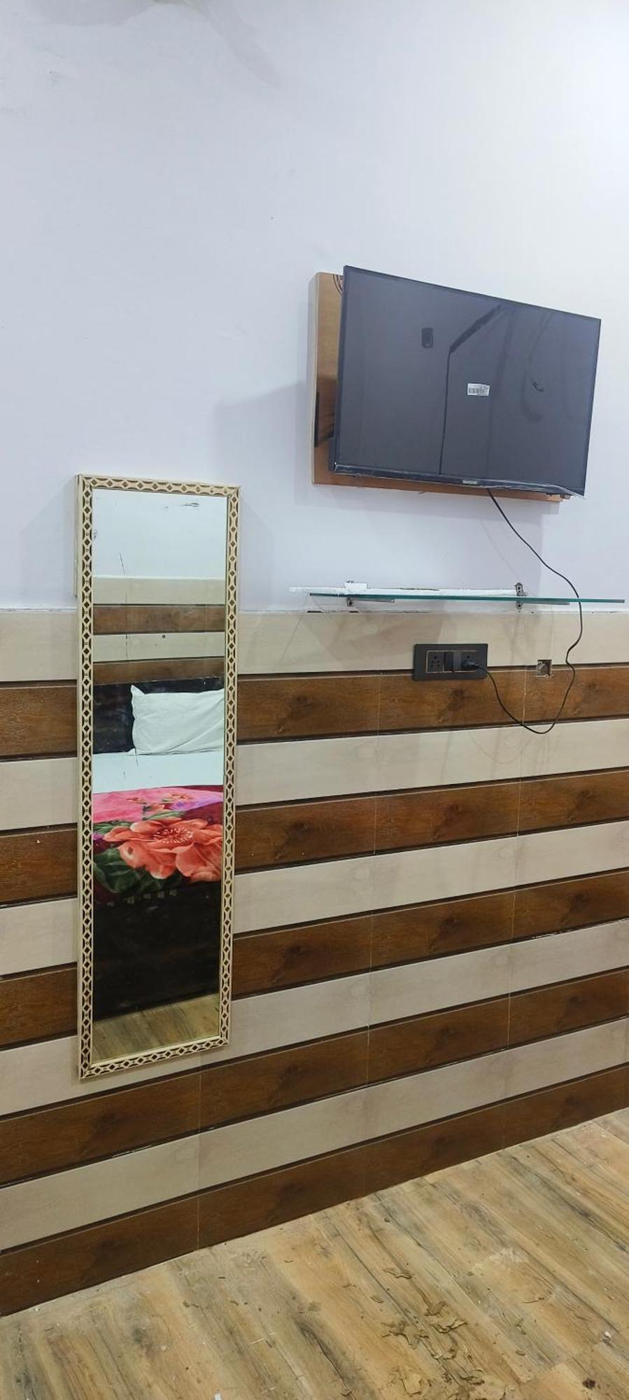 K.D.Dham Near Prem Mandir1 Hotel Vrindāvan Екстериор снимка