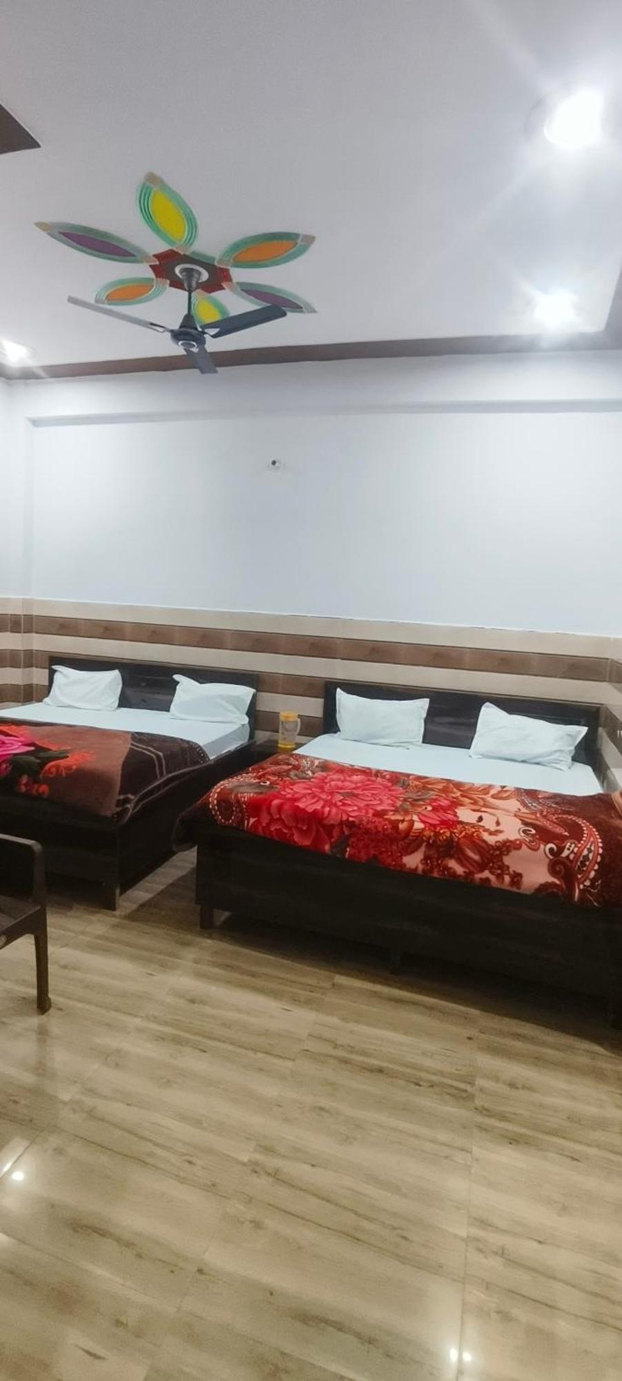 K.D.Dham Near Prem Mandir1 Hotel Vrindāvan Екстериор снимка