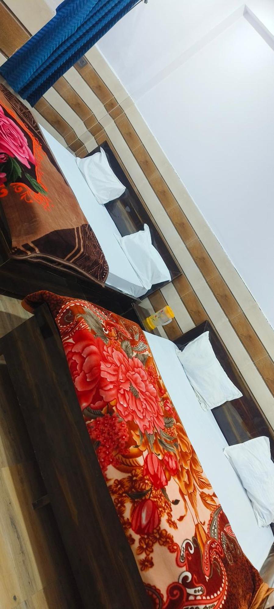 K.D.Dham Near Prem Mandir1 Hotel Vrindāvan Екстериор снимка