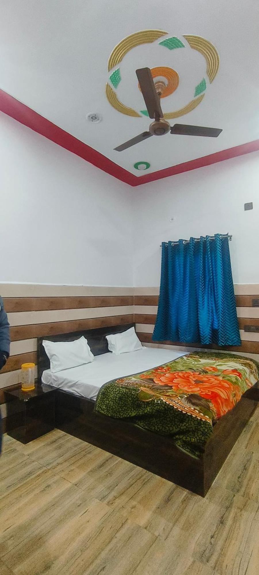 K.D.Dham Near Prem Mandir1 Hotel Vrindāvan Екстериор снимка