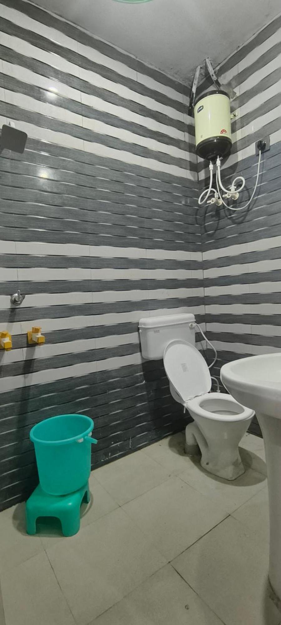 K.D.Dham Near Prem Mandir1 Hotel Vrindāvan Екстериор снимка