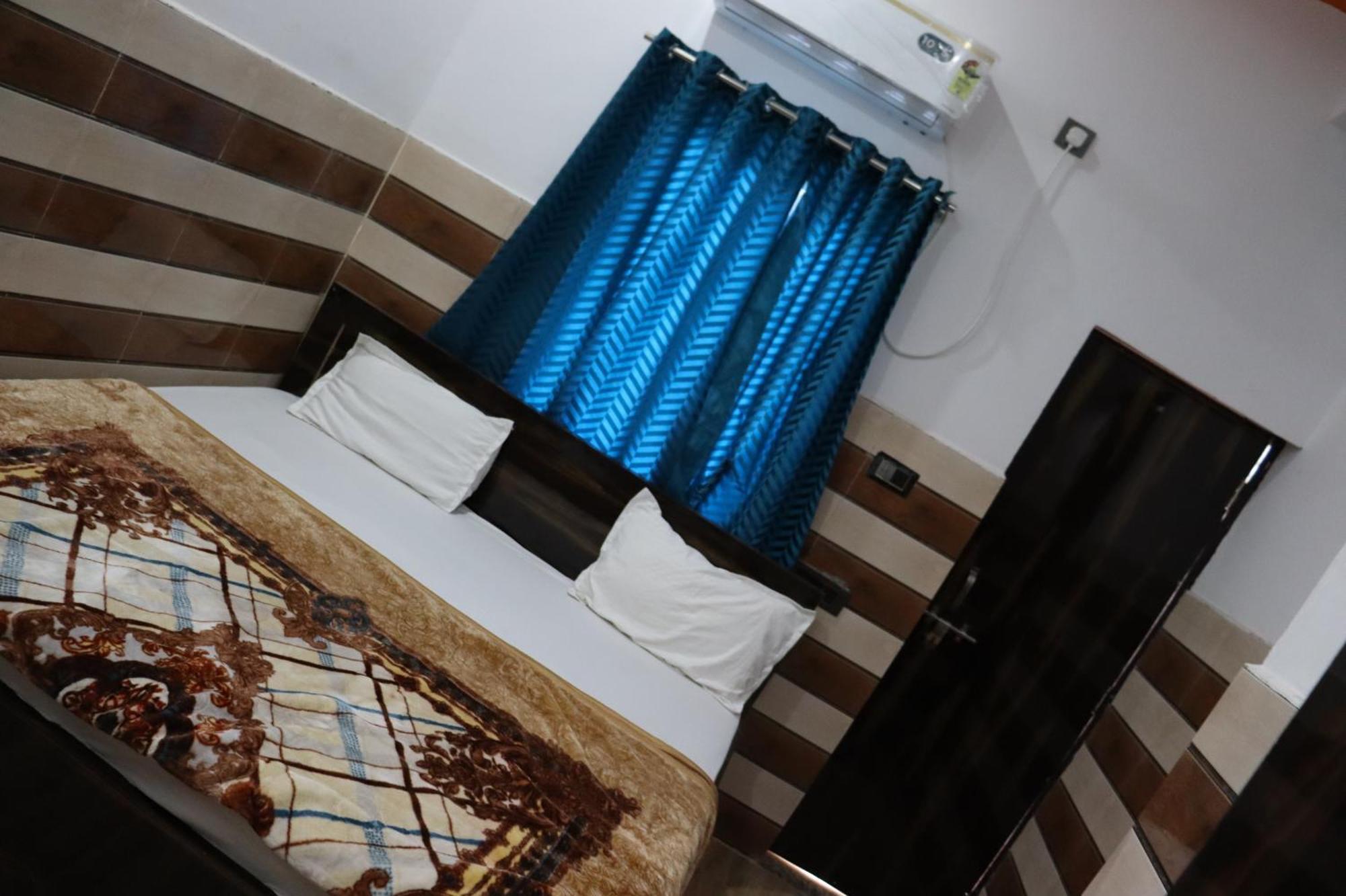 K.D.Dham Near Prem Mandir1 Hotel Vrindāvan Екстериор снимка