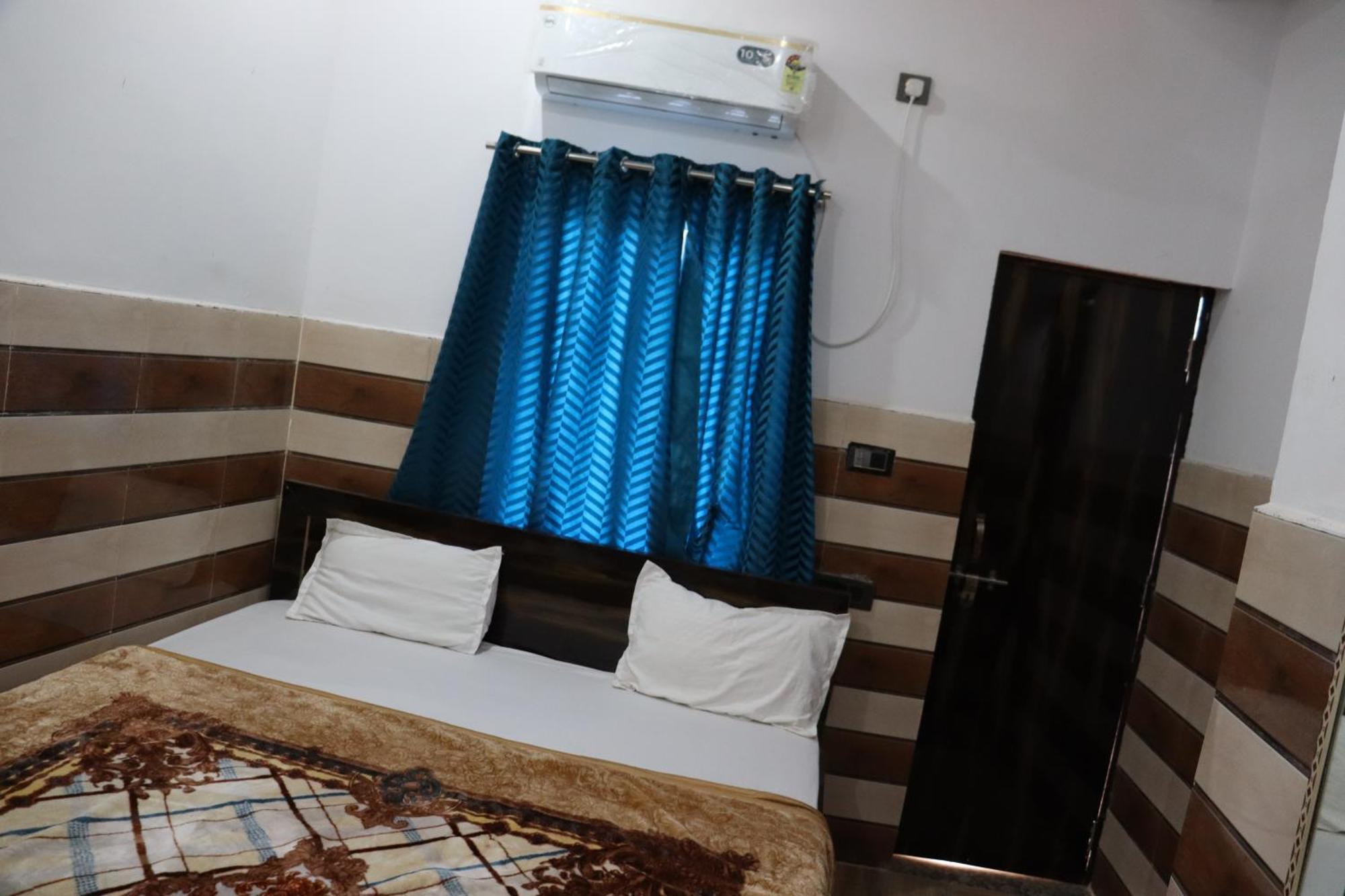K.D.Dham Near Prem Mandir1 Hotel Vrindāvan Екстериор снимка