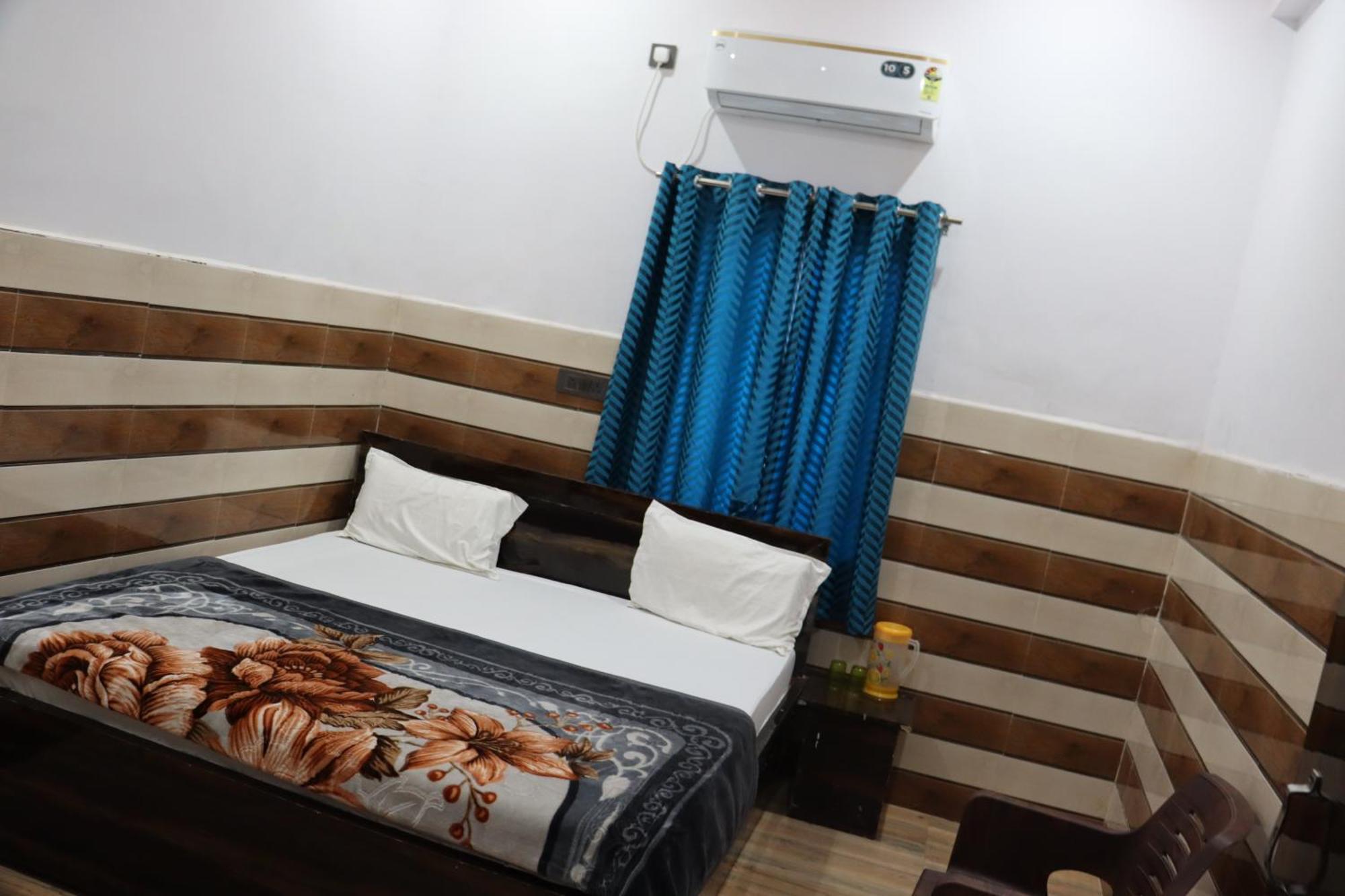 K.D.Dham Near Prem Mandir1 Hotel Vrindāvan Екстериор снимка