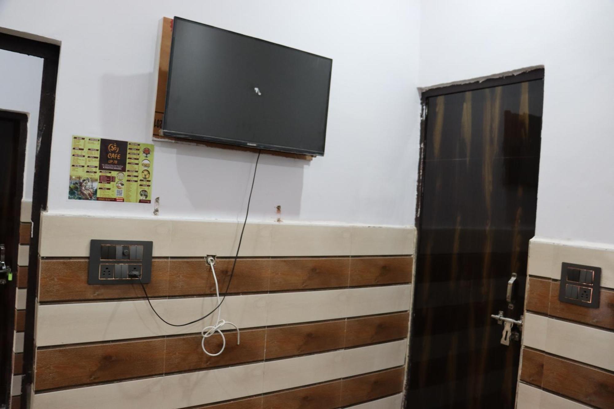 K.D.Dham Near Prem Mandir1 Hotel Vrindāvan Екстериор снимка